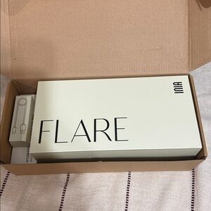 Flare Skincare Tool - White